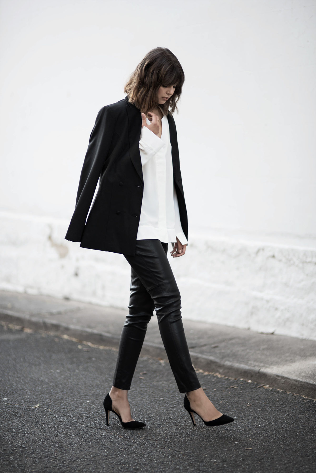 Minimalist Aesthetics Fashion And 10 Minimalist Style Bloggers To Follow The Lifestyle Files