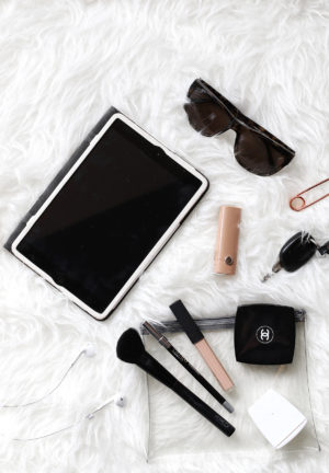 What's in my bag? - The minimalist edition - The Lifestyle Files